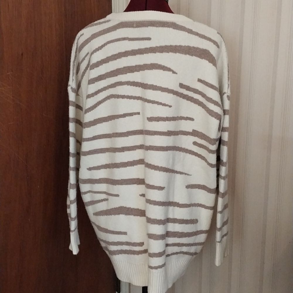 Workshop Republic Clothing Pullover Crewneck Swea… - image 2